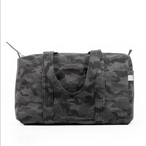 Quilted koala small duffel bag black camo